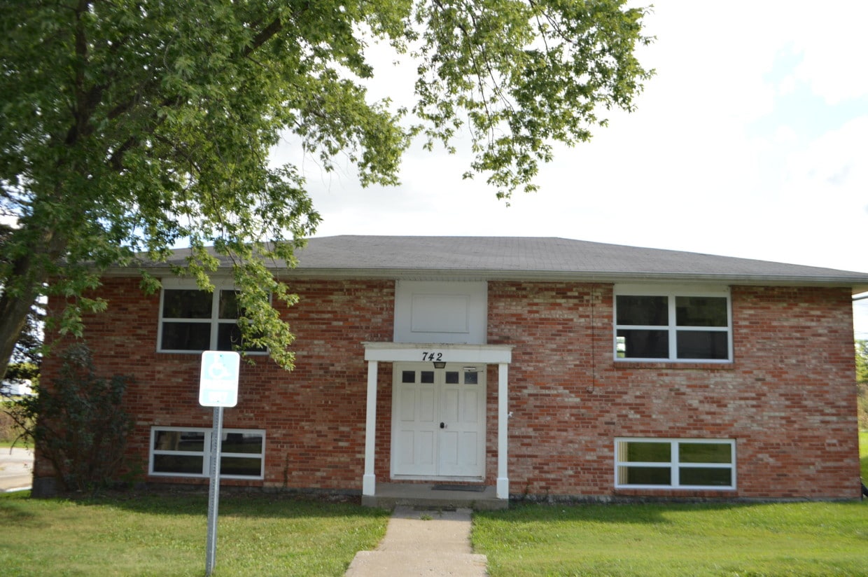 742 Demaret Dr, Columbia, MO 65202 House Rental in Columbia, MO