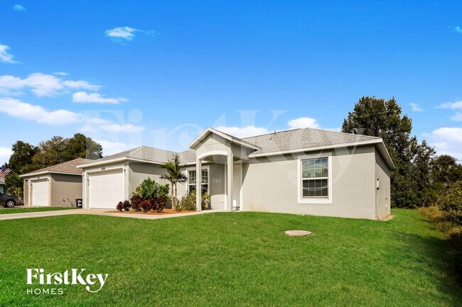 Building Photo - 12246 Helios Ave