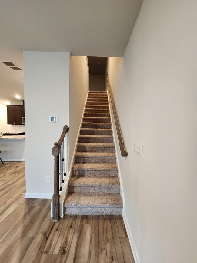 Stairs to 2nd floor - 1532 Villageside Ct