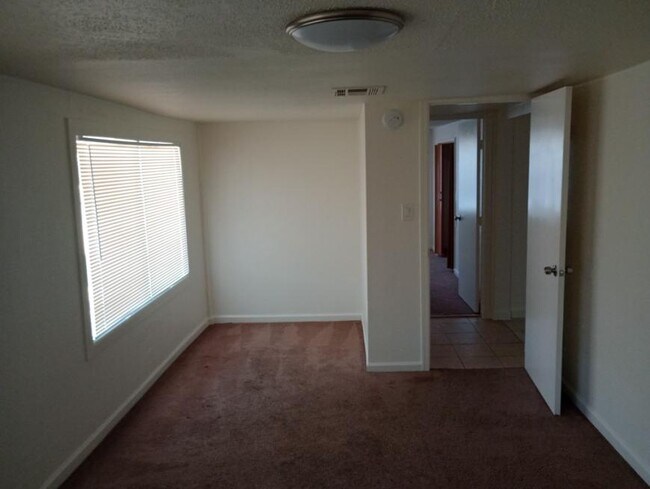 Foto del edificio - 2 bedroom in Eloy AZ 85131