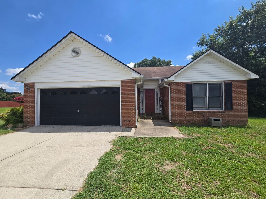 Foto principal - 412 Sparrow Dr