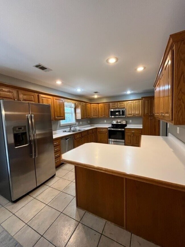 Foto del edificio - 3 Bed / 2 Bath in Hunters Ridge off of S. Culberhouse