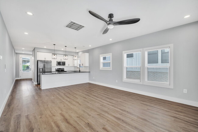 Building Photo - Medford Mews, 321
