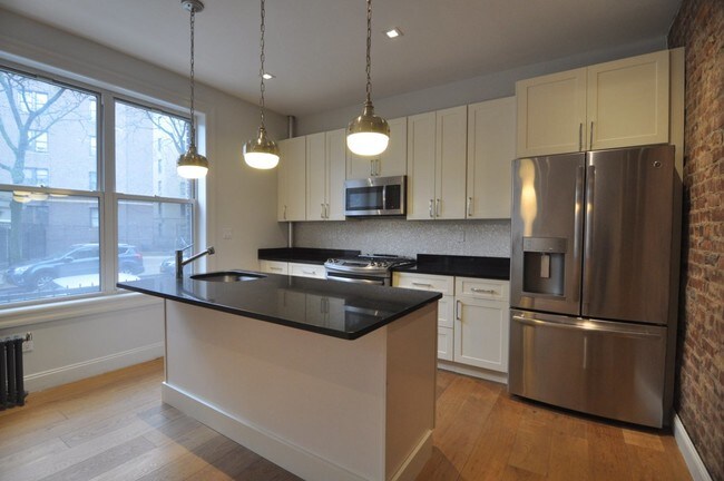 Building Photo - 1806 Caton Avenue