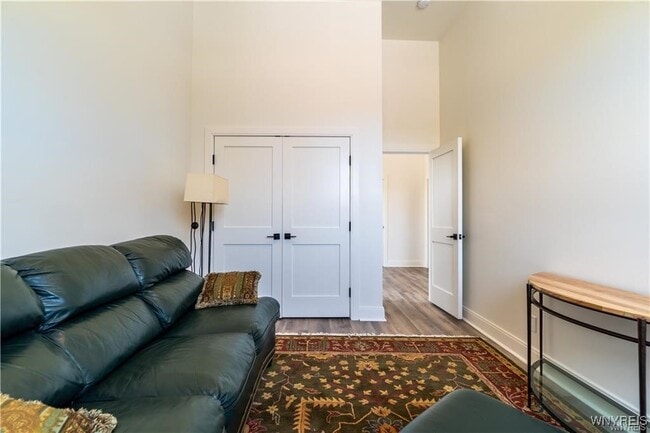 Building Photo - 340 Bird Ave