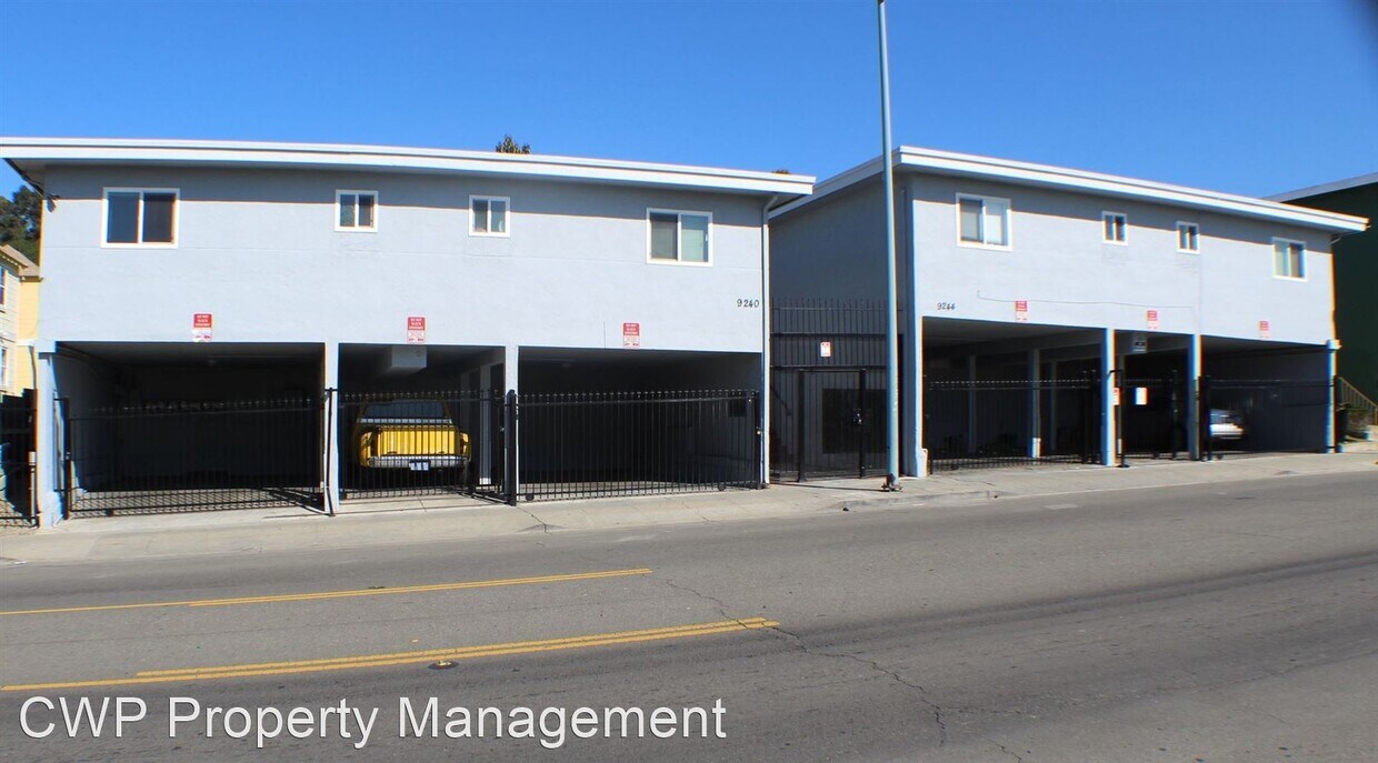 Primary Photo - 9240-9244 MacArthur Blvd