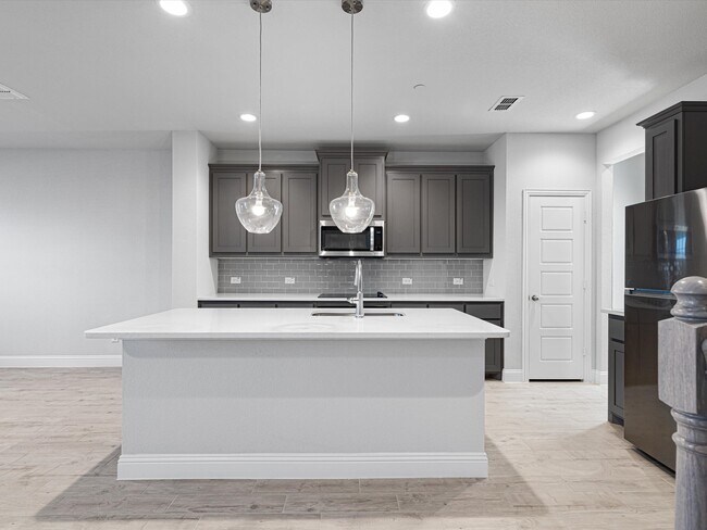 Foto del edificio - 6116 Bursey Rd