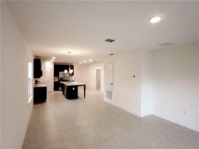 Foto del edificio - 4428 Desert Rose Ave