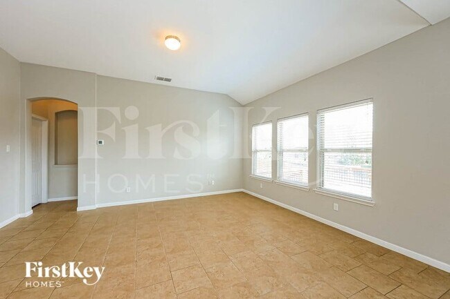 Foto del edificio - 3218 Storm Watch