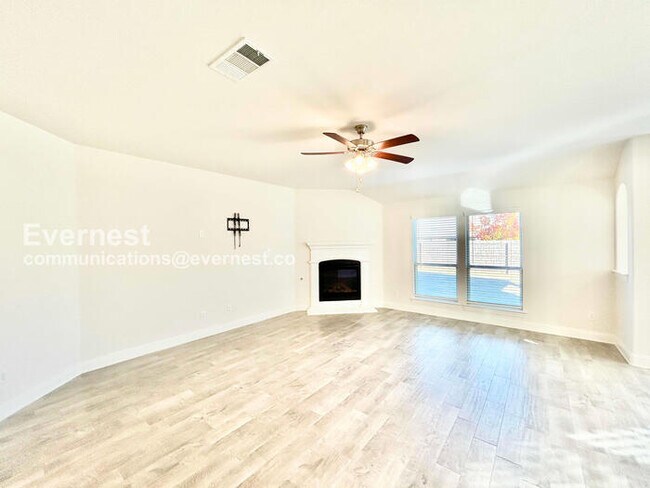 Building Photo - 11416 Culberson Dr