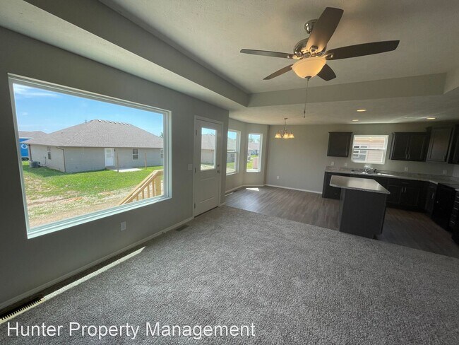 Foto del edificio - 3 br, 2 bath House - 1380 Calabria Ave