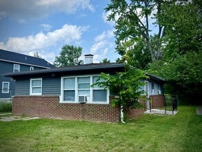 Building Photo - 3117 Hovey St