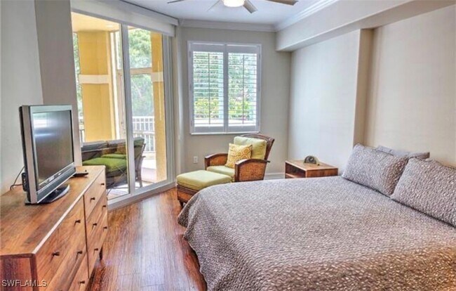 Foto del edificio - 2738 Tiburon Blvd E