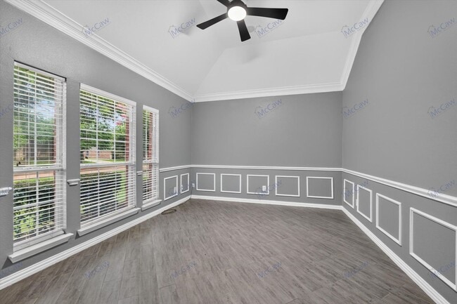 Foto del edificio - 608 Walnut Hollow Dr
