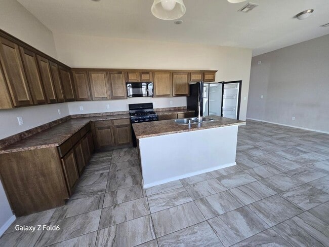 Building Photo - 476 SPC Isaac Trujillo Dr