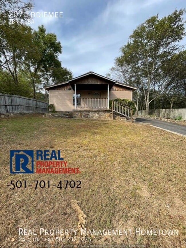 Building Photo - Unique home!!