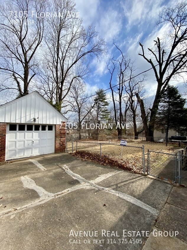 Primary Photo - Located in the Historic Northwoods area