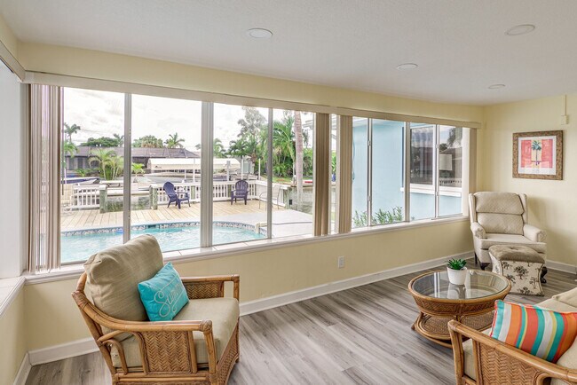 Foto del edificio - 1695 Rochelle Pkwy