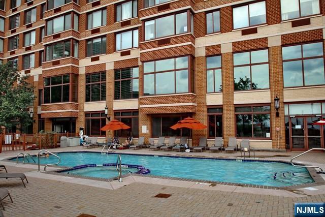 Building Photo - 100 Old Palisade Rd