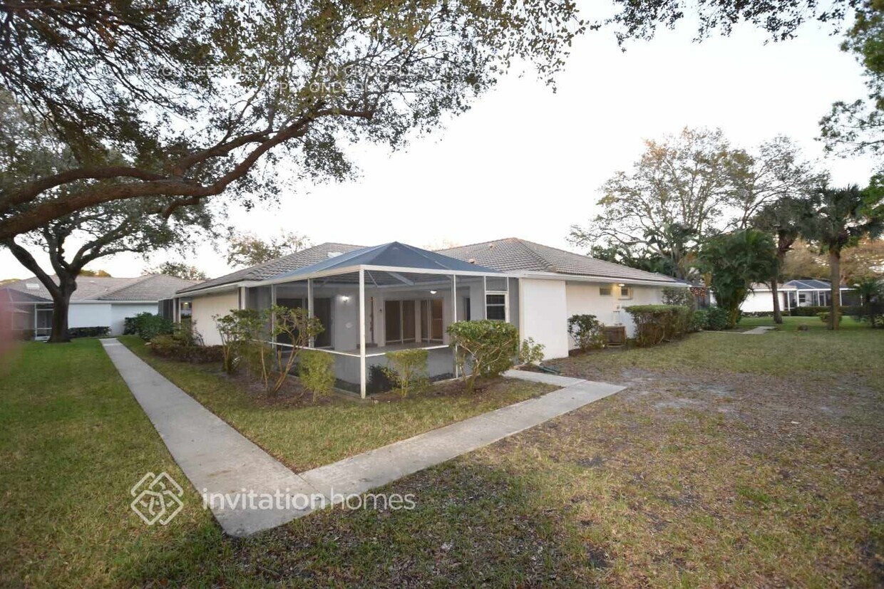 Foto del edificio - 7404 Geminata Oak Ct