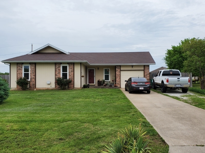 215 E New Melville Rd, Willard, MO 65781 House Rental in Willard, MO