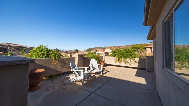 Building Photo - Beautiful 4 Bedroom Home!
