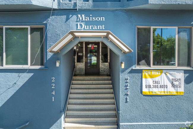 Entrance - Maison Durant