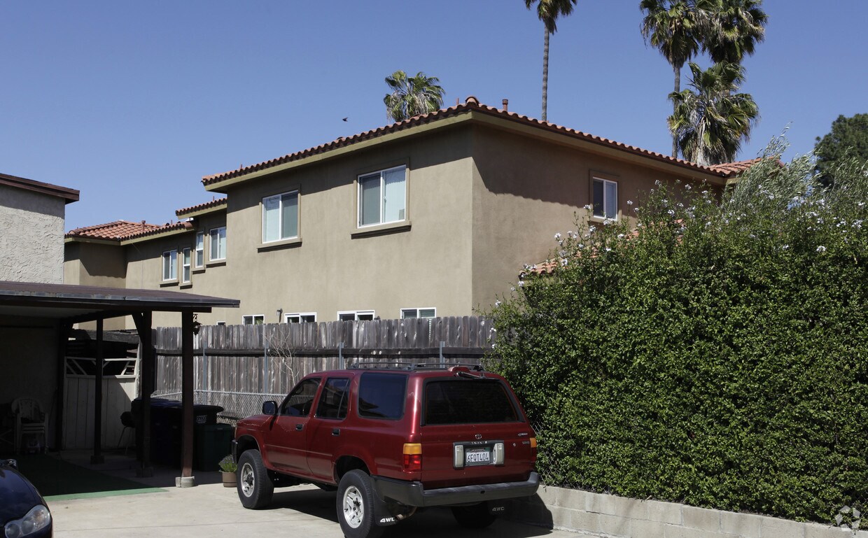 Building Photo - 8746 Ildica St
