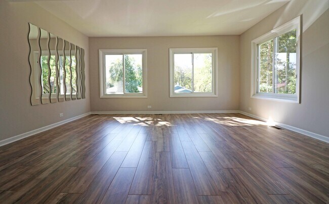 Foto del edificio - 19364 W Fairview Dr