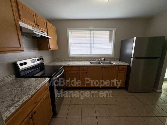 Building Photo - 1404 Ranch Dr