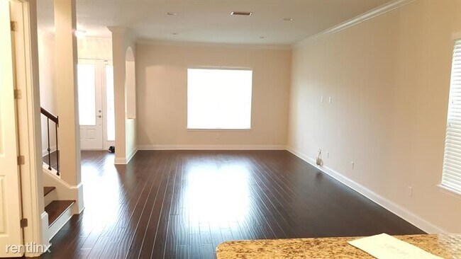 Building Photo - 4 br, 4.5 bath House - 2710 W Gray St UNIT