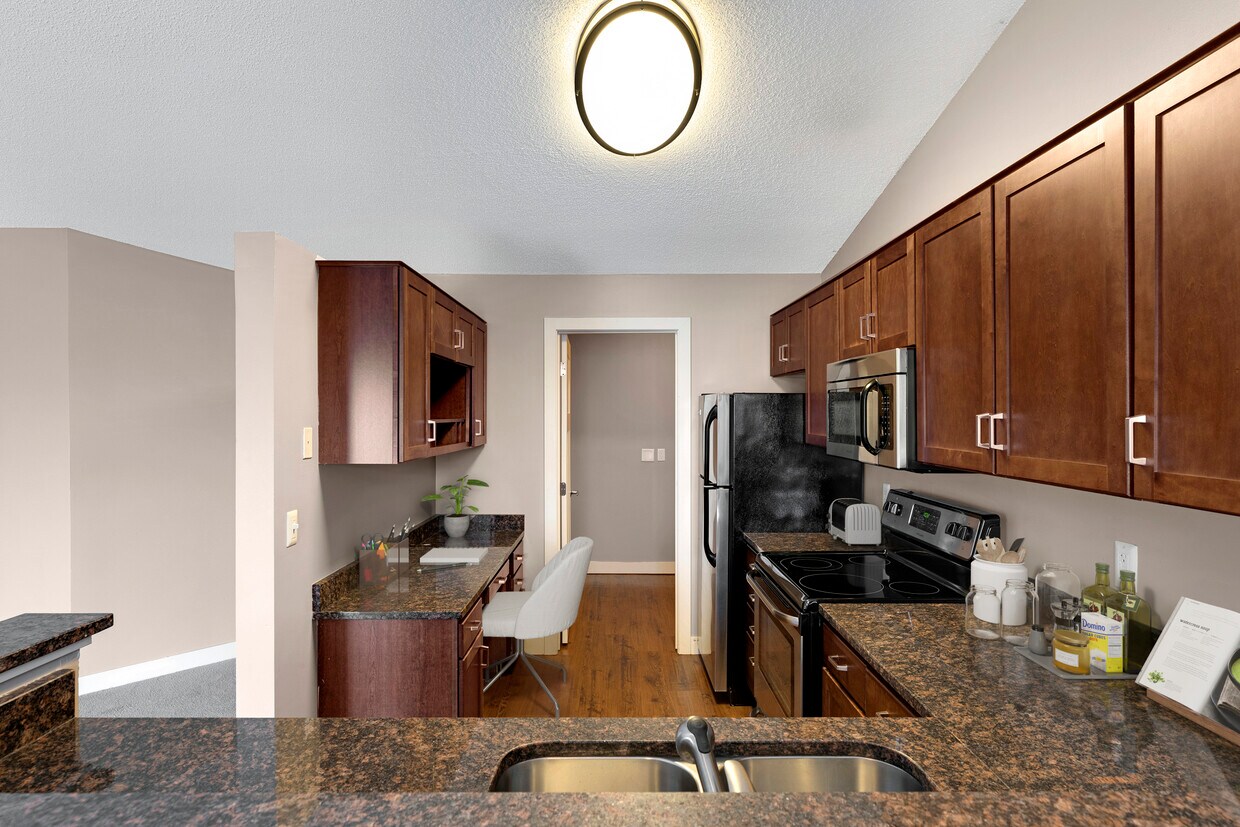 Valley Pond Apartments 5520 W 142nd St W Apple Valley, MN