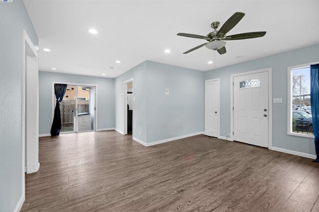 Foto del edificio - 26370 Cascade St
