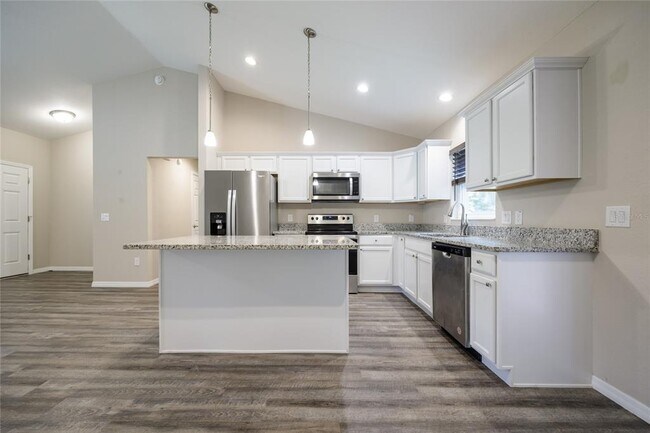 Building Photo - 7488 SW 204th Ave