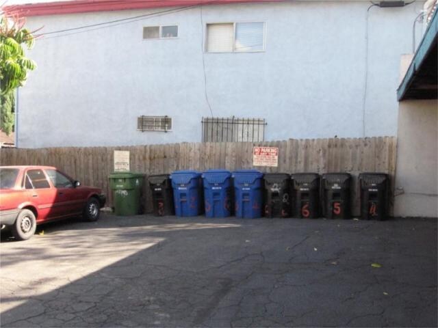 Foto del edificio - 549 N Hoover St