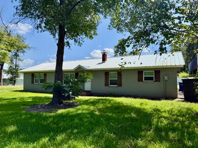 Building Photo - 3906 US-69