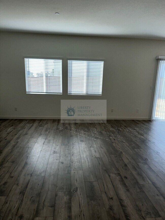 Foto del edificio - 6706 Batten Rd