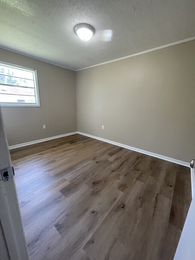 Building Photo - 204-206-206 Nita Dr