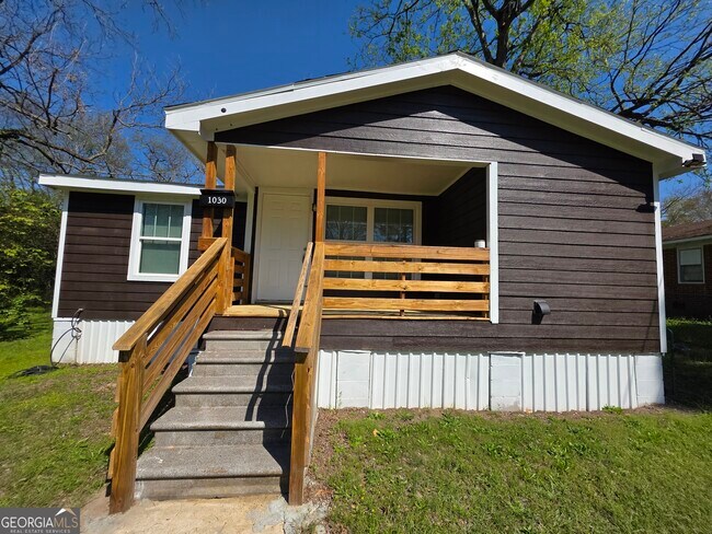 Foto del edificio - 1030 Dennis St