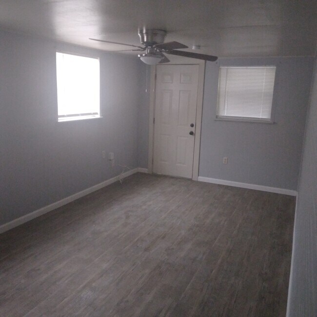 Family room or 4th bedroom - 12071 Constance St