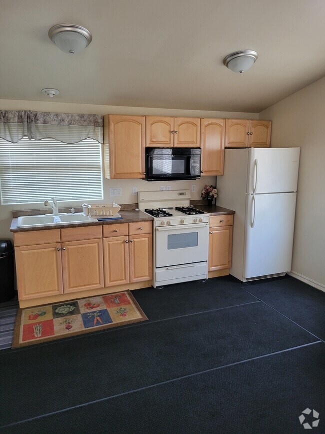 Sunvilla Estates Apartments for Rent with Utilities Included Reno, NV
