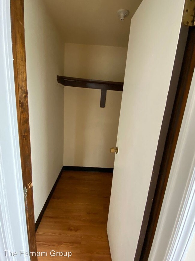 Building Photo - 2 br, 1 bath Apartment - 16 Welcome Street