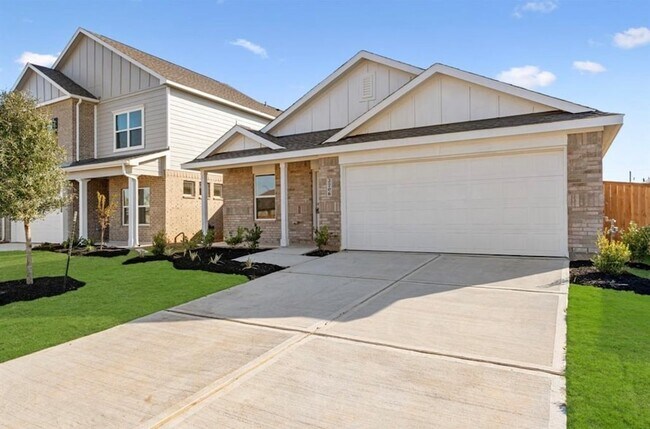 Building Photo - 2706 Pebble Whisper Dr