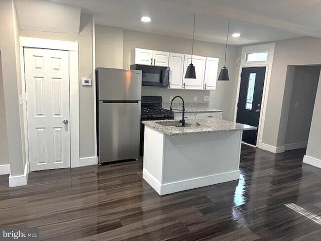 Foto del edificio - 3617 W Garrison Ave