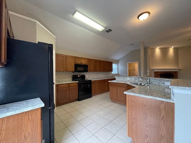 Foto del edificio - COMING SOON - 3 BEDROOM 2 BATH HOME IN SW ...