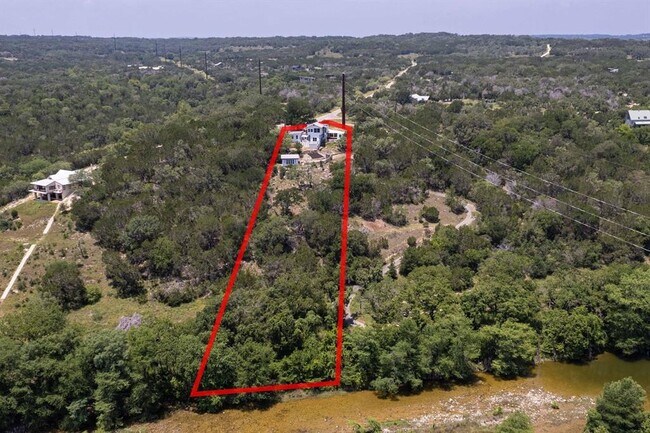 Foto del edificio - 1780 Live Oak Canyon Rd