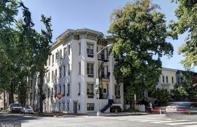 Building Photo - 1822 15th St NW