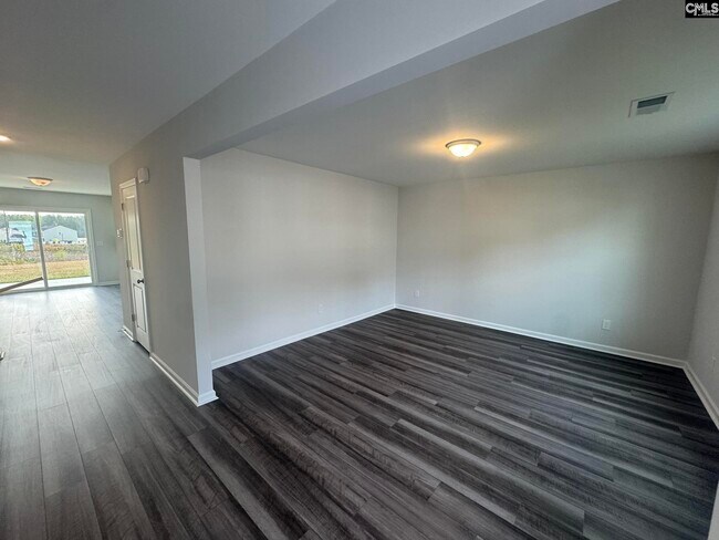 Foto del edificio - 3027 Hallsdale Dr