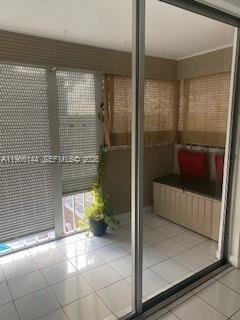 Foto del edificio - 16450 Miami Dr