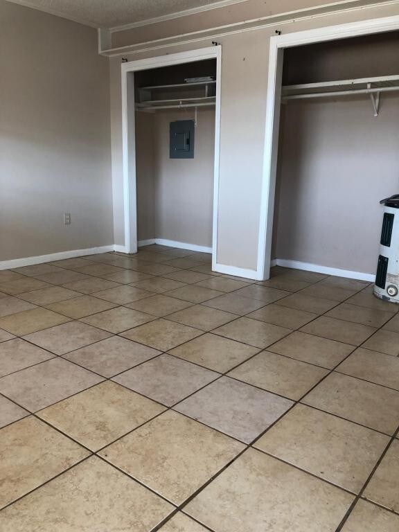 Building Photo - 4527 Tigerland